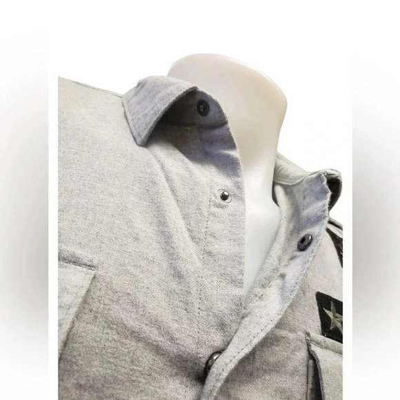 Guess Layne Twill Military Patch Button Up  Shirt Size Large - Picture 12 of 14
